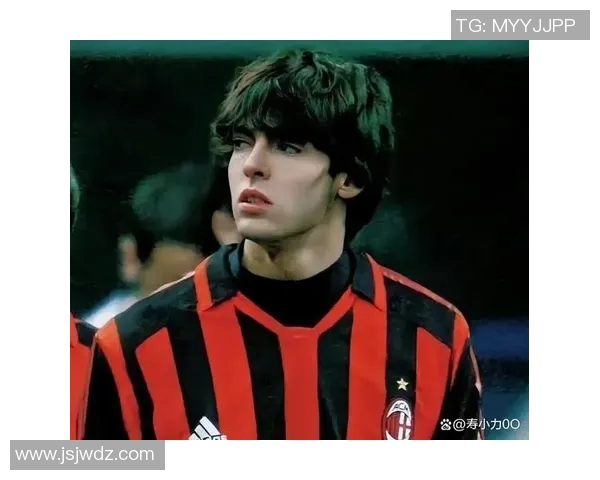 足球明星婚姻大揭秘哪位球星与爱妻步入婚姻殿堂引发热议