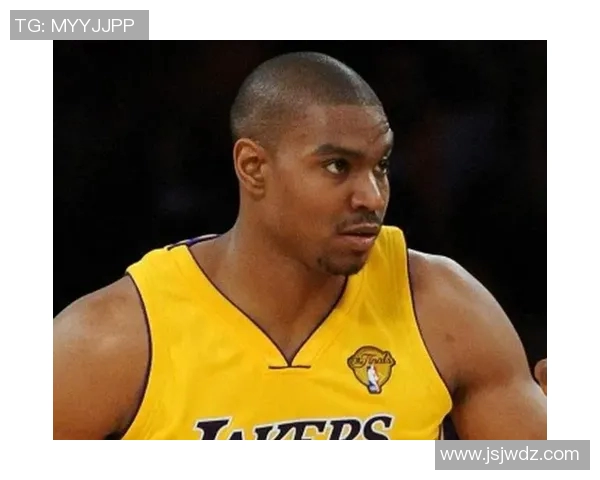 兰比尔与拜纳姆的巅峰对决谁能笑到最后引发球迷热议 兰比尔与拜纳姆的巅峰对决谁能笑到最后引发球迷热议