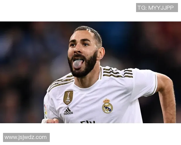 本泽马:从天才少年到足球巨星的辉煌旅程与传奇故事 本泽马:从天才少年到足球巨星的辉煌旅程与传奇故事